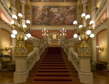 BUDAPEST, HUNGARY 8 Nisan 2018: Budapeşte 'nin Tuna' nın doğu kıyısındaki ikinci büyük konser salonu Vigado Konser Salonu 'nun içi.