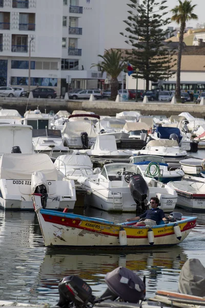 Luxus Jachtok Barcelonai Kikötőben — Stock Fotó