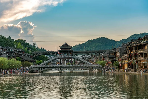 Oude Traditionele Aziatische Stad Met Rivier — Stockfoto