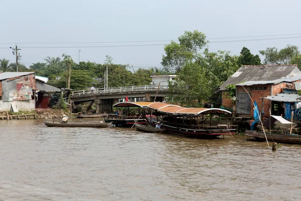 Fischerboote Fluss — Stockfoto