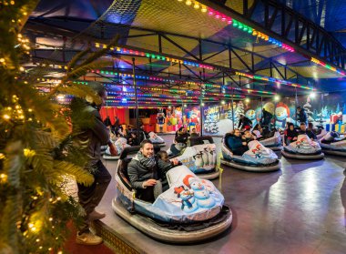 PARIS, FRANCE - 30 Kasım 2019: Paris Tuileries Garden Noel Pazarı