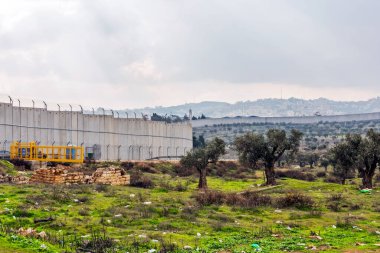 BETHLEHEM, PALESTINE - 2 Ocak 2013 'te Filistin, Beytüllahim' de İsrail ile Filistin arasındaki duvar.