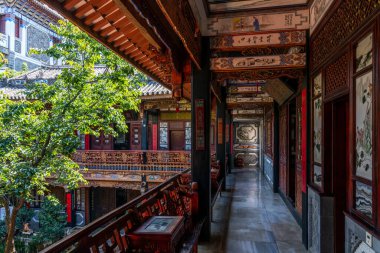 Geleneksel eski Çin tapınağı