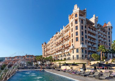 ELENITE, BULGARIA - 16 Temmuz 2016: Karadeniz kıyısındaki ilk 5 yıldızlı lüks otel, Victoria Group 'a ait, 2011 yılında açıldı..