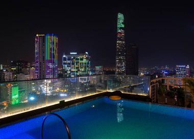 Dubai şehrinin gece manzarası, uae