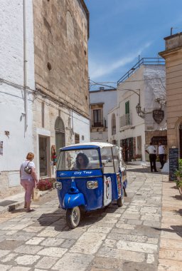 Puglia 'daki Ostuni şehri, İtalya' nın güneyi.