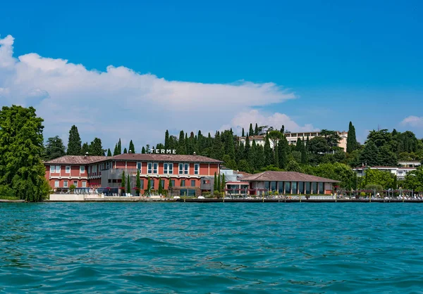 Sirmione Itálie Července 2018 Sirmione Terme Termální Koupel Sirmione Jezeře — Stock fotografie