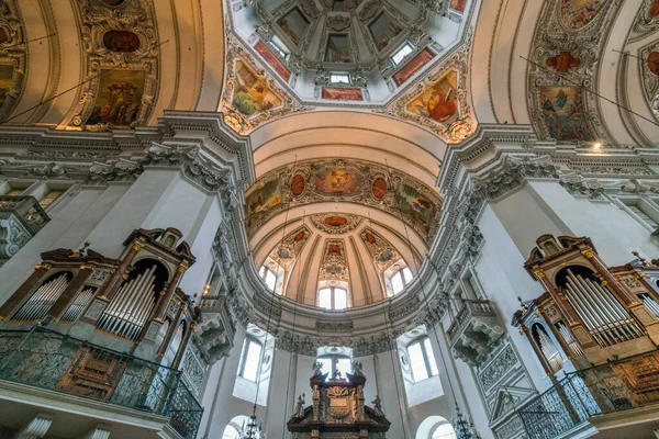 Внутрішній Інтер Кафедрального Собору Місті Прага — стокове фото