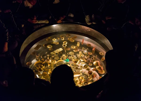 Bogota Colombia October 2015 People Listening Lession Gold Museum Contains — Stock Photo, Image