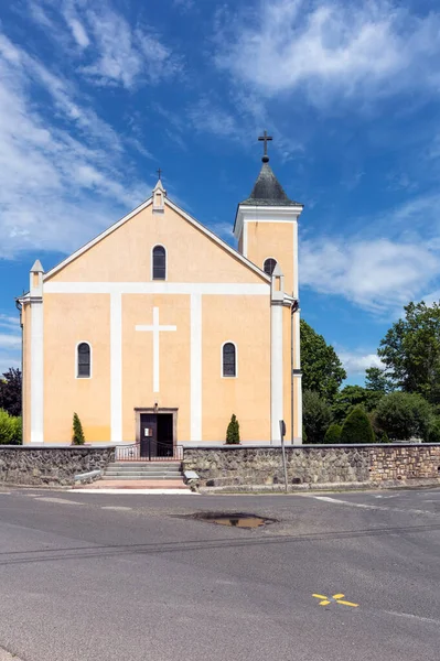 헝가리의 투라에 가톨릭교회 — 스톡 사진