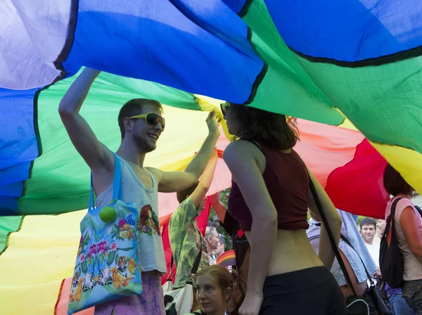 Budapest Węgry Lipiec Niezidentyfikowane Osoby Wzięły Udział Paradzie Budapest Gay — Zdjęcie stockowe