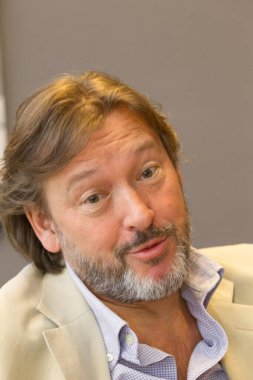 Orkeny Tiyatrosu aktörü Laszlo Galffi, Macar Film Akademisi 'nin profosörü röportajını yapıyor. 29 Mayıs 2012 'de Budapeşte, Macaristan' da. Galffi 2011 yılında 