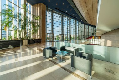 BUDAPEST, HUNGARY - 20 Mayıs 2018: Çağdaş Sanat Sarayı 'nın (MUPA) içi. MUPA, Budapeşte 'nin en popüler müzik salonu ve kültür merkezidir.