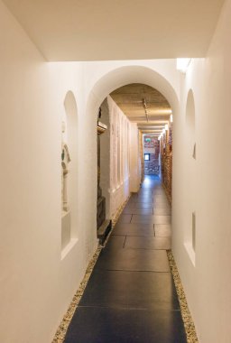 San Marino şehrinin iç koridoru.