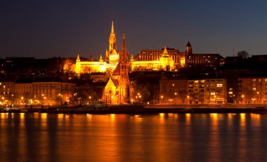 Gün batımında Matthias Kilisesi, Budapeşte 