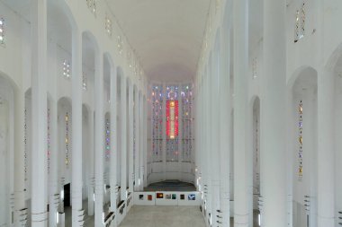 Modern Hıristiyan kilisesinin içi