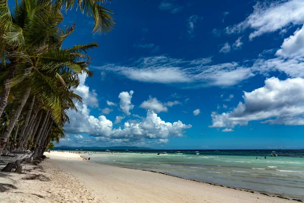 Playa Tropical Con Palmeras Cielo Azul — Foto de Stock