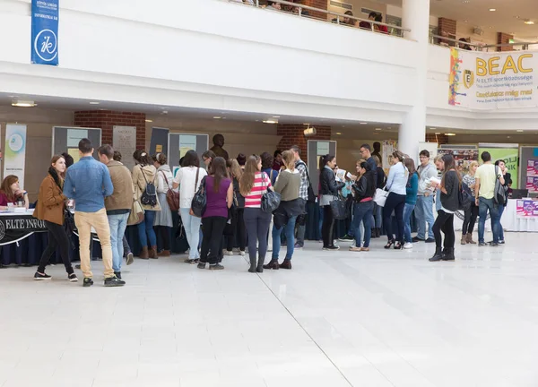 Budapest Hungría Octubre 2014 Estudiantes Identificados Universidad Elte — Foto de Stock