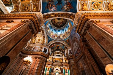 Eski Hıristiyan kilisesinin içinde