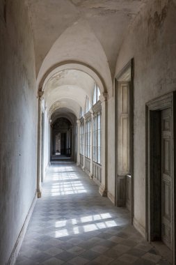 Tura, Macaristan - 10 Mayıs 2016: Schossberger Kalesi 'nin İçi. 1883 yılında inşa edildi..