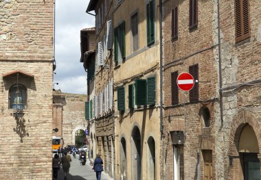 Verona, İtalya 'da eski bir sokak.