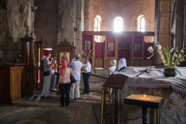 Gürcistan 'daki eski ortodoks kilisesinin içinde.