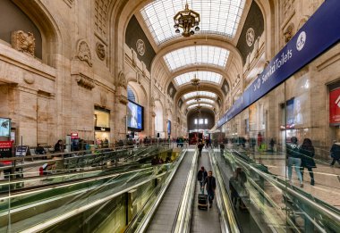 Eski tarihi binanın içi