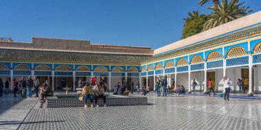 Eski tarihi camide bahçe.