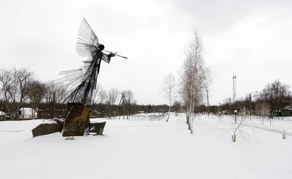 冬季风车的景象 — 图库照片