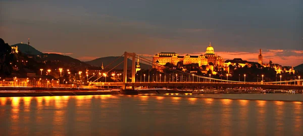 Budapest Hungary September 2014 Cathedral Christ Savior Danube River — Stock Photo, Image