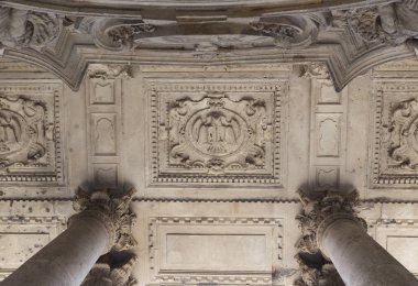 St. Peter, Vatikan, Roma, İtalya katedralinin ön cephesinin ayrıntıları