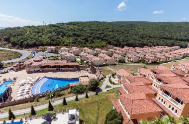 ELENITE, BULGARIA - 16 Temmuz 2016: Elenite Holiday Village 'daki Aqua parkı, Elenite' nin sadece 10 km kuzeyinde, Burgaz 'ın 30 km kuzeyinde yer alıyor. Holiday Village şık villalar ve otel odaları sunuyor..