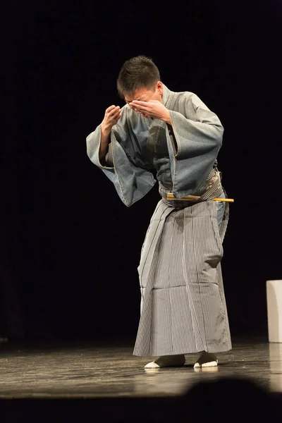 Oidentifierade Personer Som Uppträder Teaterscenen Japansk Stil — Stockfoto