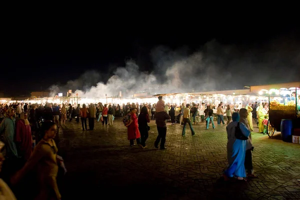 Pessoas Noite Marralkesh Marrocos — Fotografia de Stock