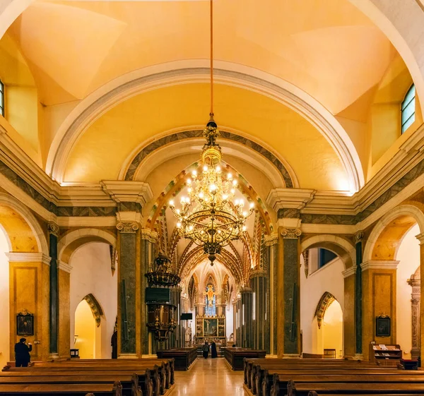 Prachtig Interieur Van Oude Kathedraal — Stockfoto