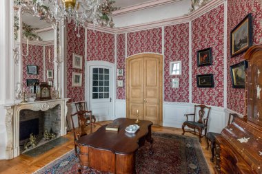 Pilsrundale, Letonya - 1 Mayıs 2016; Rundale Sarayı. Rundale Sarayı, Letonya 'nın en seçkin Barok ve Rococo sanat eserlerinden biridir..