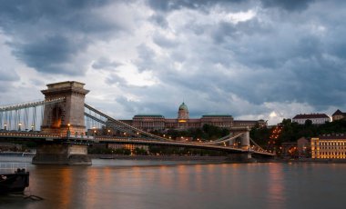 Macaristan, Budapeşte 'de zincir köprü 