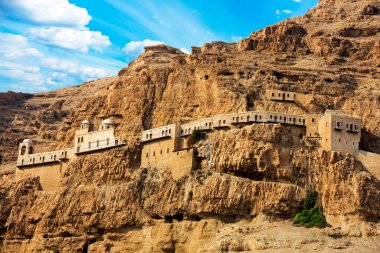 Eski kale savaşları gökyüzü ve bulutlar