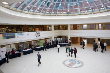 Macaristan 'ın Budapeşte kentindeki ELTE Üniversitesi kayıt başvuruları.