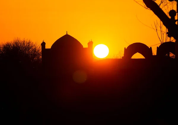 Закат Над Мечетью Бухаре Узбекистан — стоковое фото
