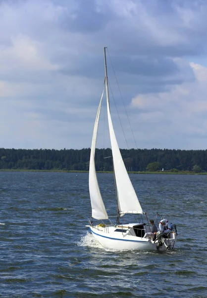 Gizycko Polen Juli 2012 Segelbåt Sjön Gizycko Masurien Polen — Stockfoto