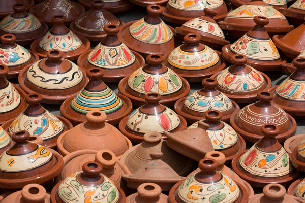 Maroccoの市場でのセラミック陶器 — ストック写真
