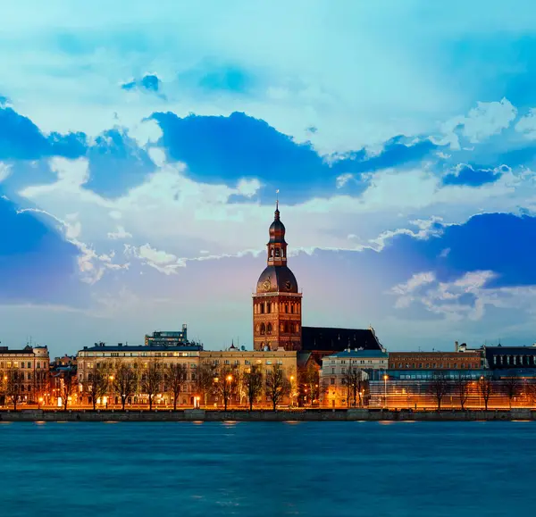 Riga Stad Vid Solnedgången Lettland — Stockfoto