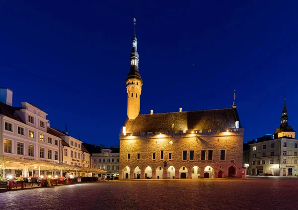 Tallinn Estonia Května 2016 Architektura Náměstí Radnice Barevném Osvětlení Historickém — Stock fotografie