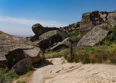 Gobustan Ulusal Parkı. Bakü, Azerbaycan yakınlarındaki Gobustan 'da Petroglyphs Sergisi.