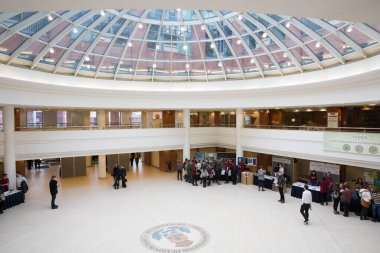 Macaristan 'ın Budapeşte kentindeki ELTE Üniversitesi kayıt başvuruları.