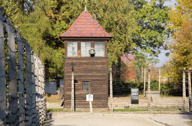 OSWIECIM, POLAND - 22 Ekim 2012 'de Polonya' nın Oswiecim kentinde eski bir Nazi imha kampı olan Auschwitz I. Avrupa 'daki en büyük Nazi toplama kampıydı..