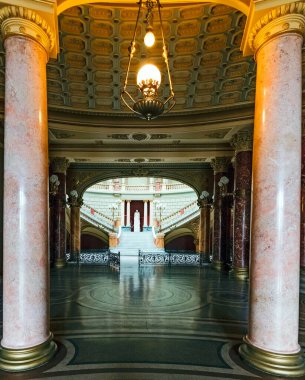 BÜKREŞ, ROMANIA - 2 Mayıs 2017: Romen Athenaeum George Enescu 'nun İçi 1888' de açıldı..