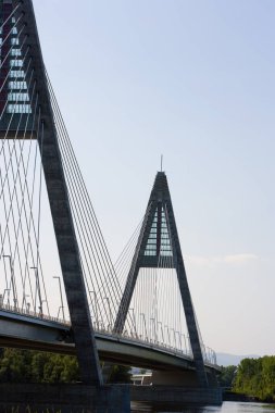Macaristan, Budapeşte 'deki Megyeri köprüsü 