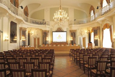 Tarihi binanın güzel iç mimarisi 